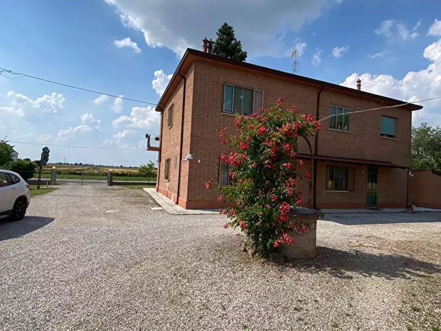 Immagine 16 di Casa bifamiliare in vendita  in via roosevelt a Voghiera