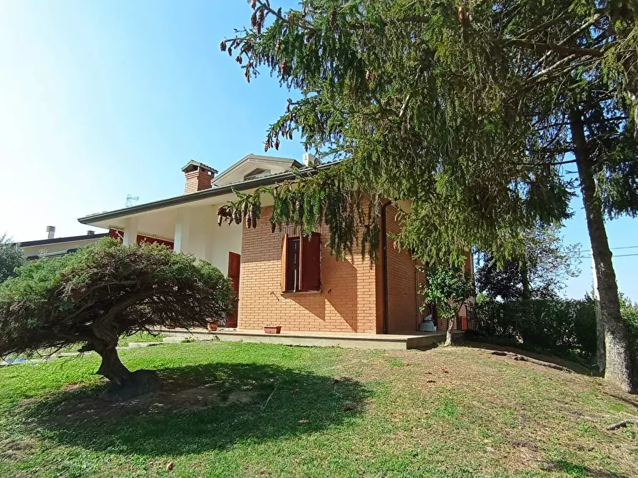 Immagine 2 di Villa in vendita  in Via Bertolda a Ferrara