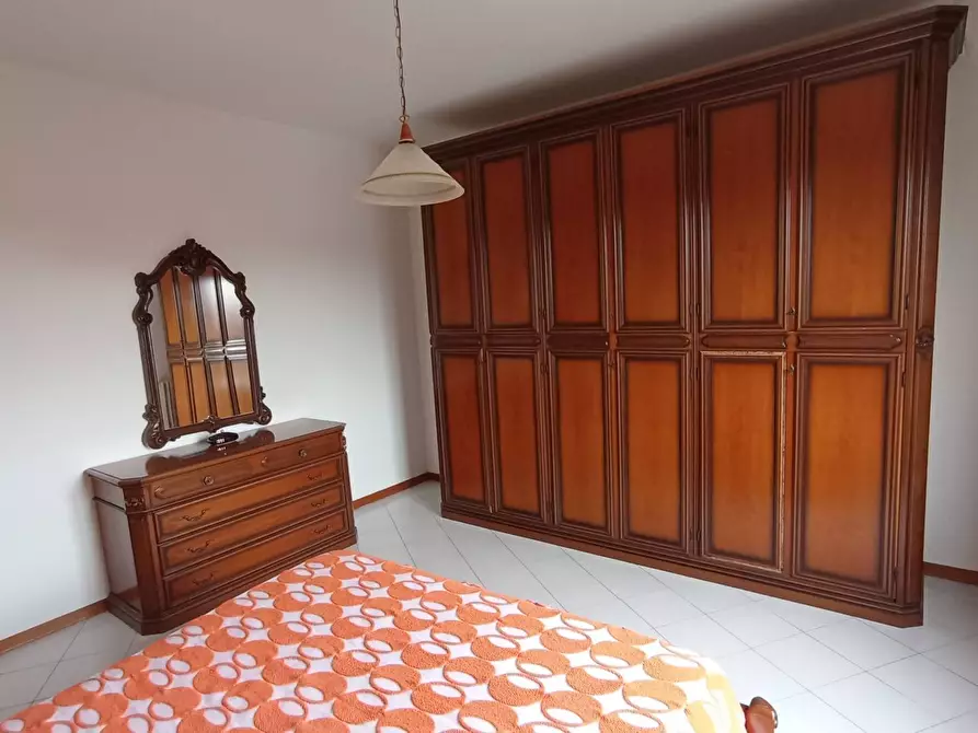 Immagine 8 di Appartamento in vendita  in via Zucchelli a Ferrara