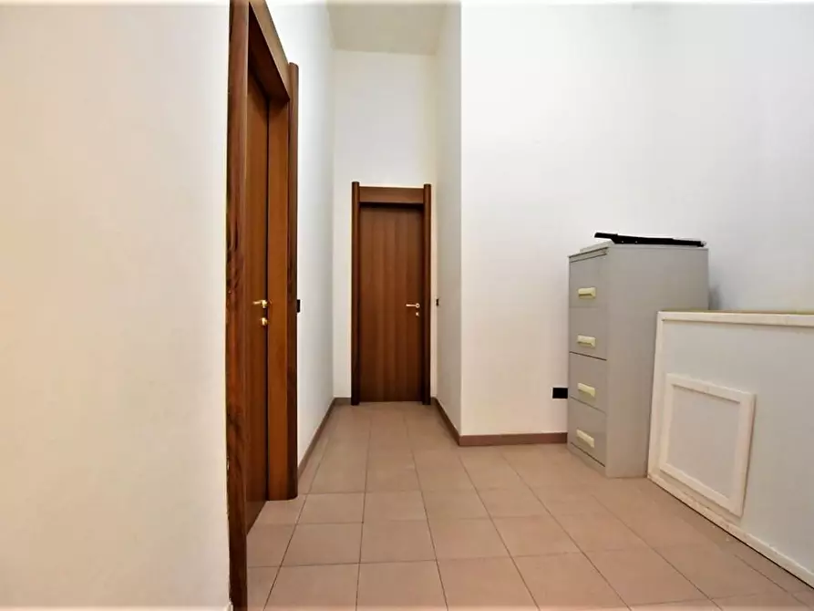 Immagine 5 di Ufficio in vendita  in Caprera a Sassari