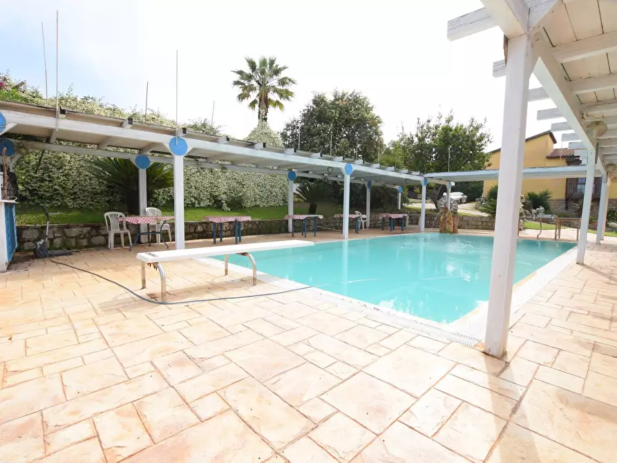 Immagine 25 di Villa in vendita  in SP 132 LA CRUCCA 43, a Sassari