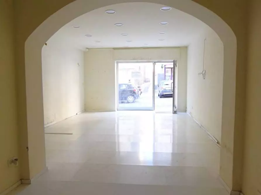 Immagine 6 di Locale commerciale in affitto  in LARGO CAVALLOTTI a Sassari