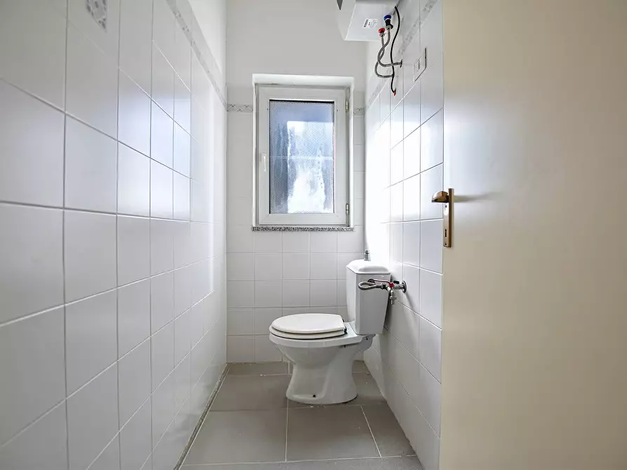 Immagine 5 di Attività commerciale in vendita  in ss 131 a Sassari