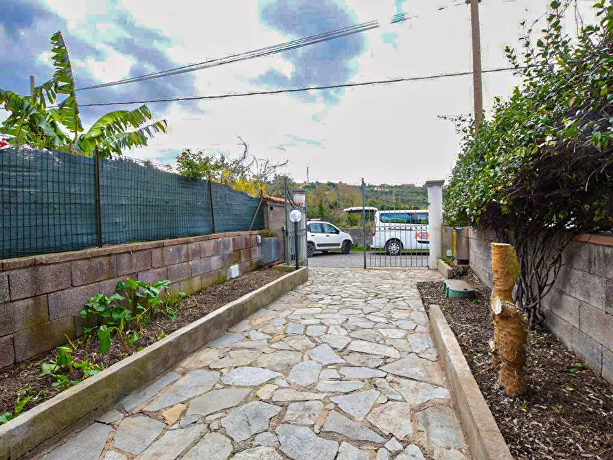 Immagine 21 di Villetta a schiera in vendita  in Badde Pedrosa a Sassari