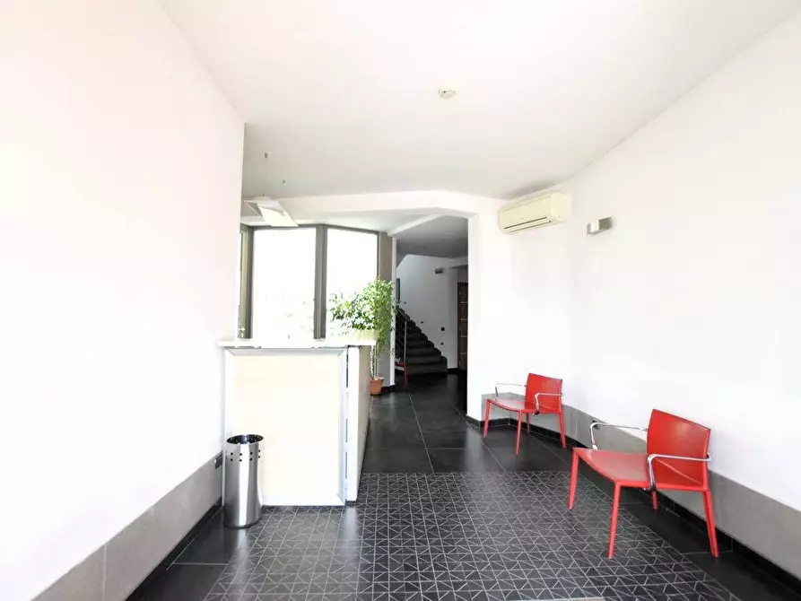 Immagine 12 di Ufficio in vendita  in via Lombardia a Olbia