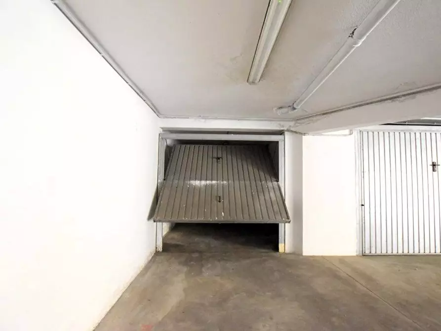 Immagine 17 di Ufficio in vendita  in via Lombardia a Olbia