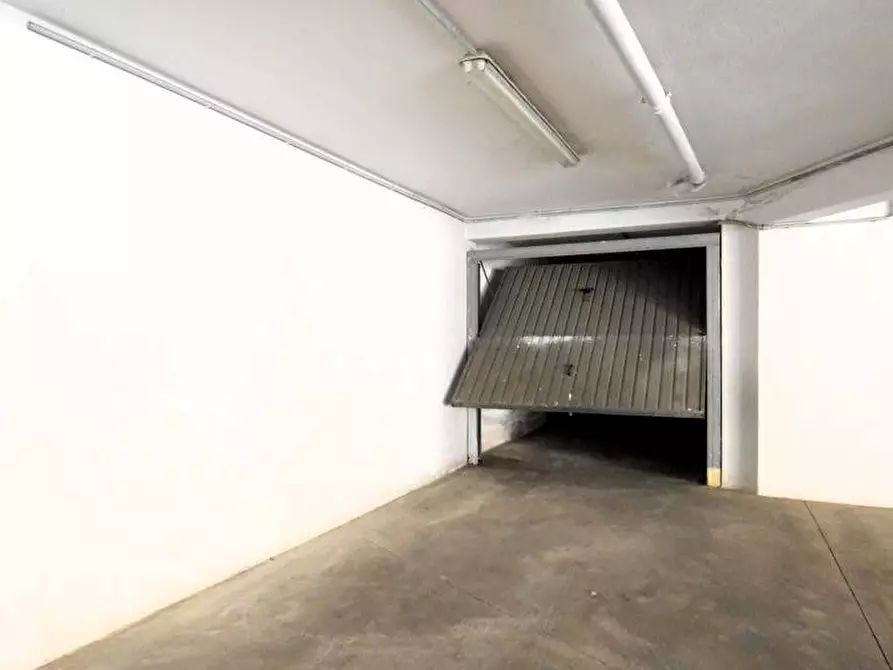 Immagine 18 di Ufficio in vendita  in via Lombardia a Olbia