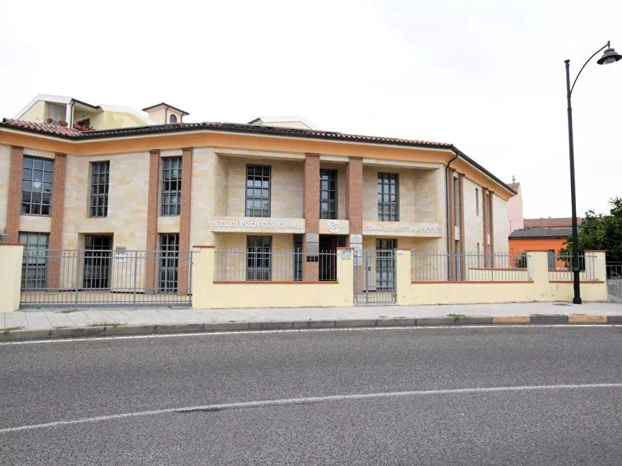 Immagine 1 di Ufficio in vendita  in via Lombardia a Olbia