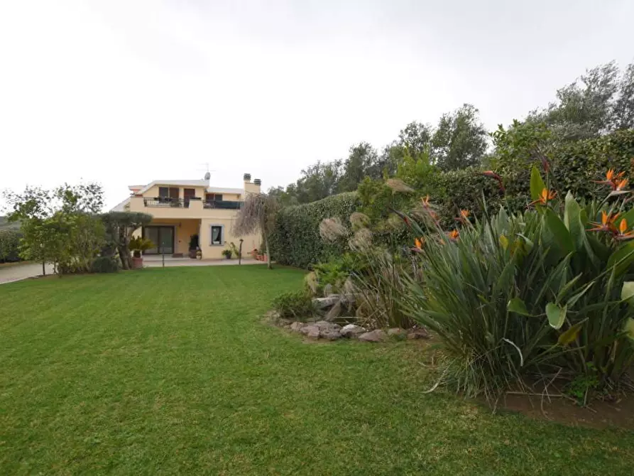 Immagine 2 di Villa in vendita  in via de martini a Sassari
