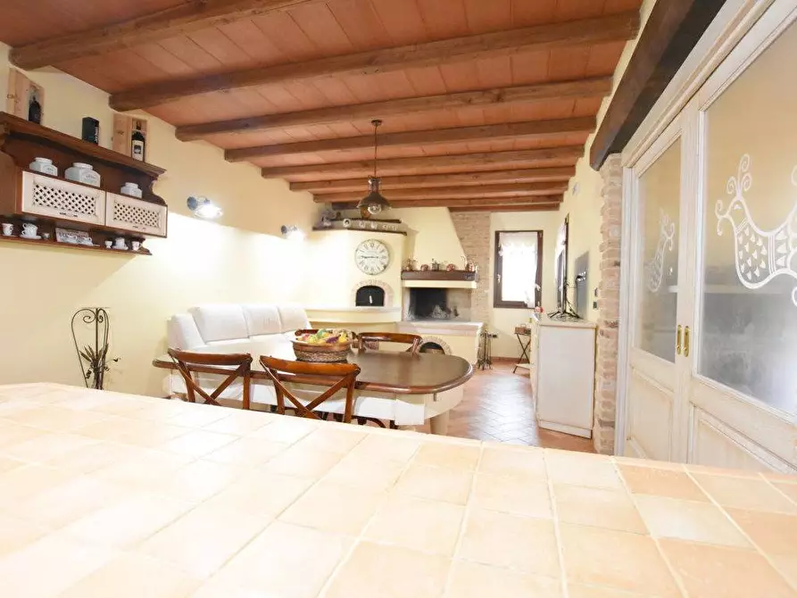 Immagine 11 di Villa in vendita  in via de martini a Sassari