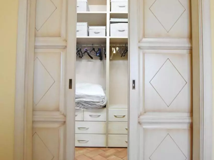 Immagine 18 di Villa in vendita  in via de martini a Sassari