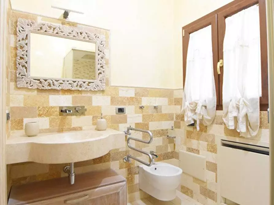 Immagine 20 di Villa in vendita  in via de martini a Sassari