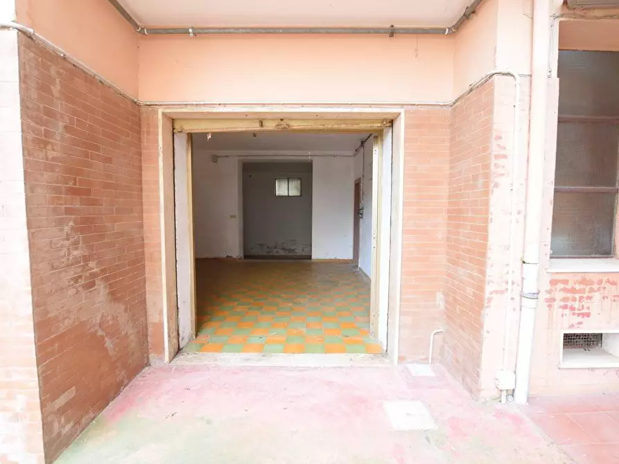 Immagine 14 di Locale commerciale in vendita  in VIA STANIS MANCA a Sassari