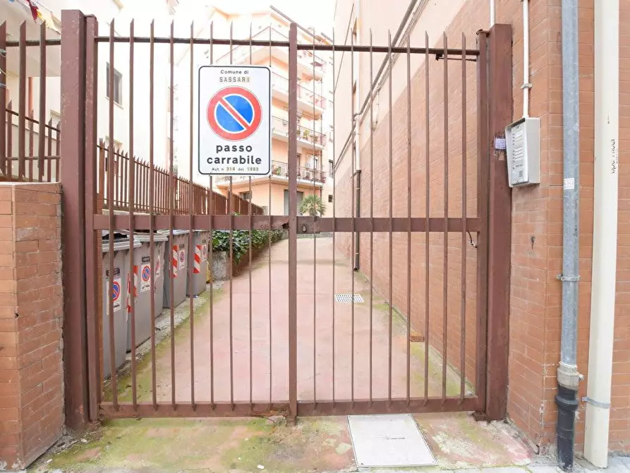 Immagine 22 di Locale commerciale in vendita  in VIA STANIS MANCA a Sassari