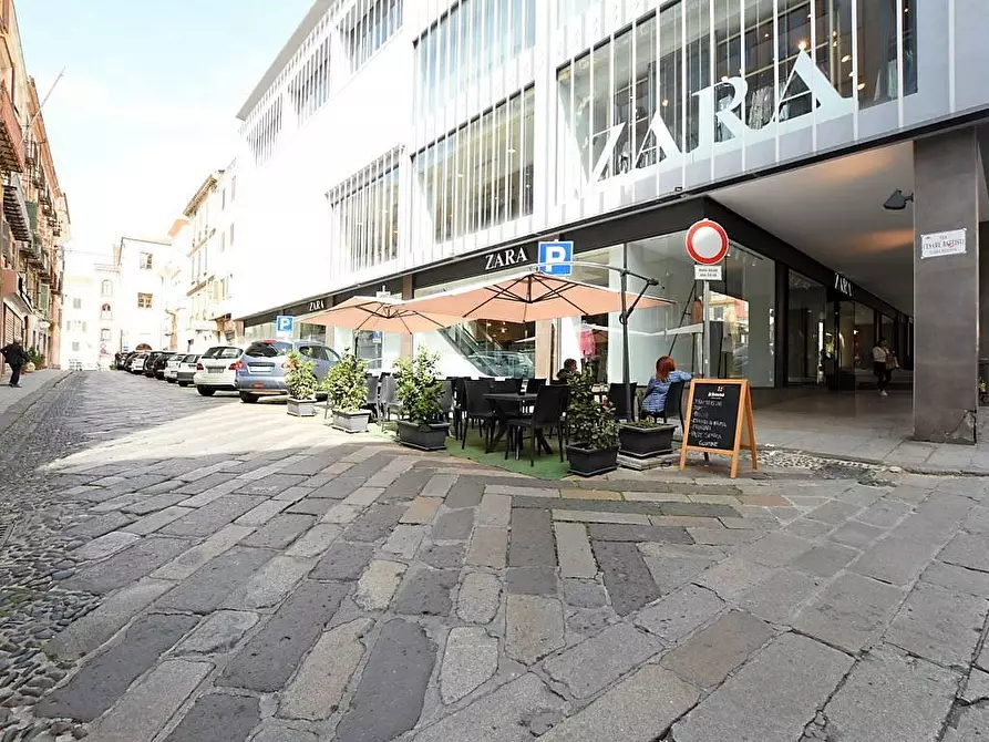 Immagine 14 di Attività commerciale in vendita  in Corso Vittorio Emanuele a Sassari