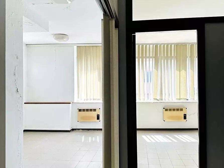 Immagine 4 di Ufficio in vendita  in viale Umberto a Sassari