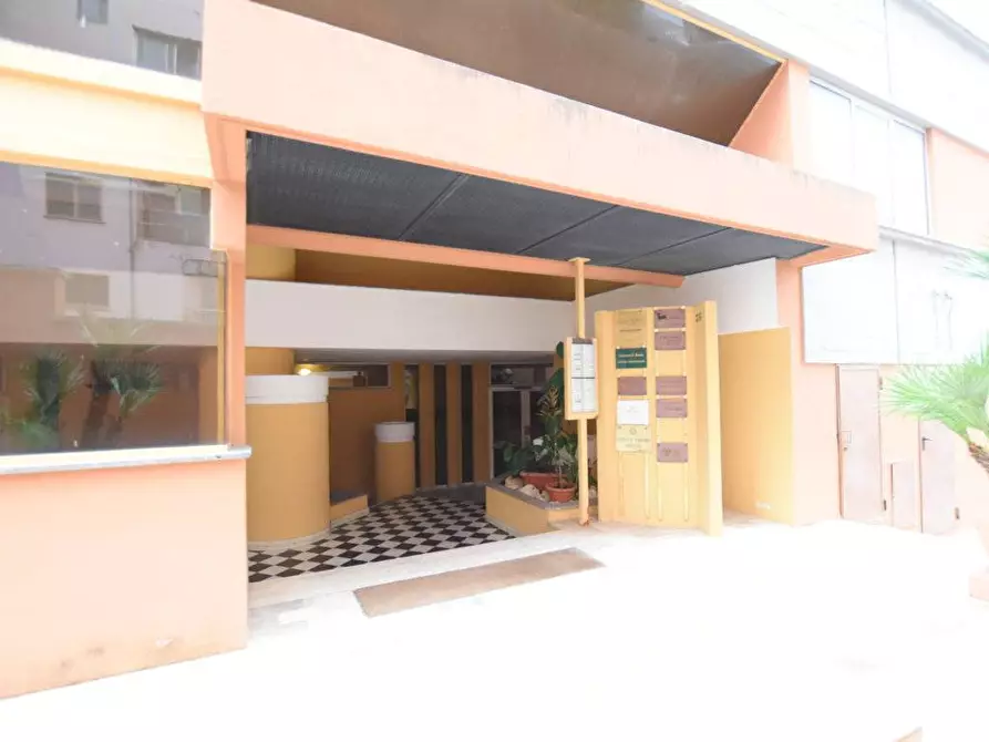 Immagine 13 di Ufficio in vendita  in viale Umberto a Sassari