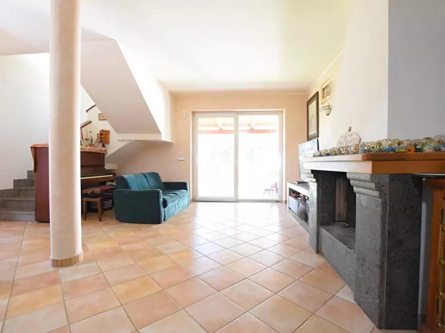 Immagine 9 di Casa bifamiliare in vendita  in S.V. Prunizzedda Serra Secca a Sassari