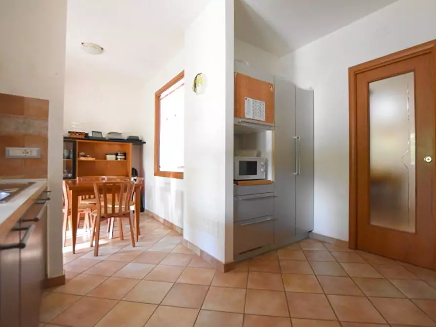 Immagine 16 di Casa bifamiliare in vendita  in S.V. Prunizzedda Serra Secca a Sassari