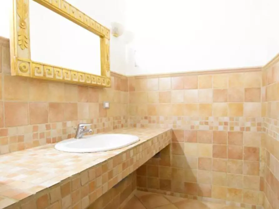 Immagine 30 di Casa bifamiliare in vendita  in S.V. Prunizzedda Serra Secca a Sassari