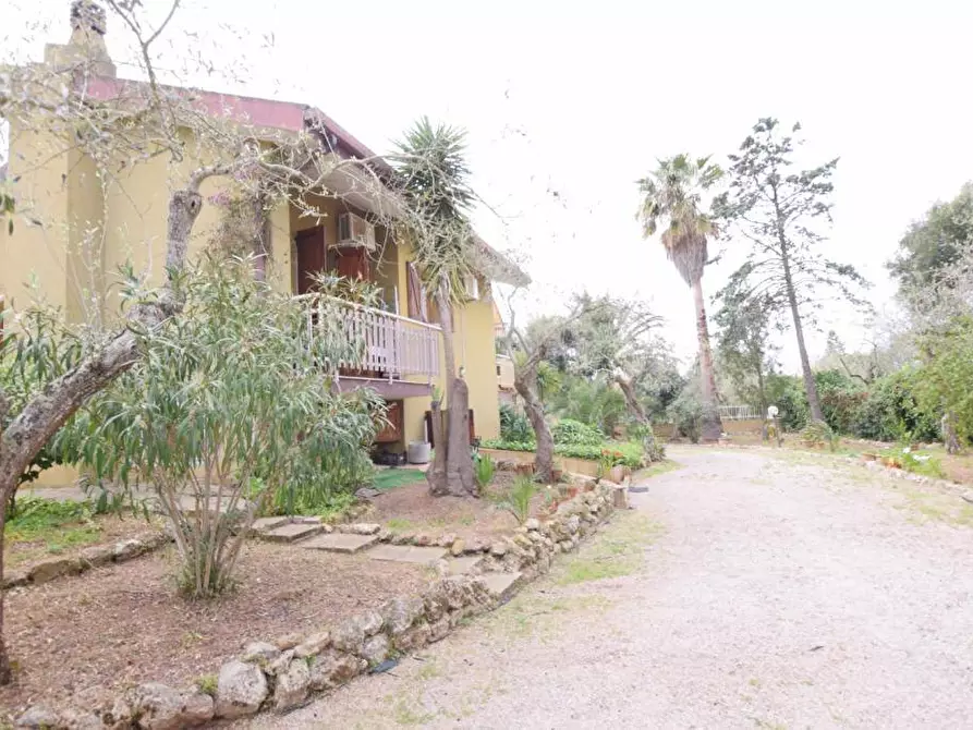 Immagine 23 di Villa in vendita  in S.V. Monte Oro 3° trav. a Sassari