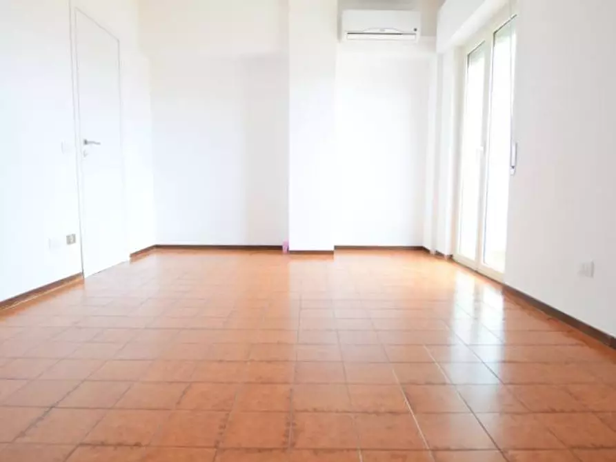 Immagine 14 di Appartamento in vendita  in Via Campidano a Olbia