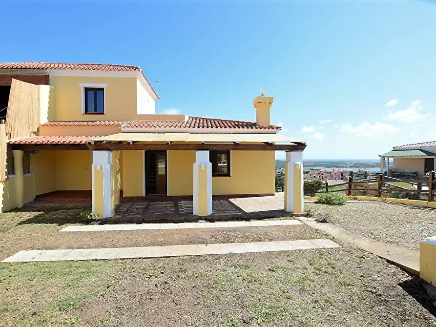 Immagine 2 di Casa bifamiliare in vendita  in VIA PLANARGIA a Stintino