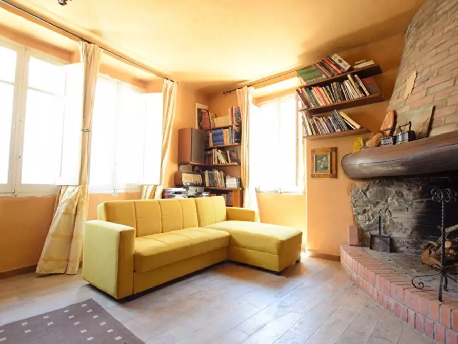 Immagine 2 di Casa indipendente in vendita  in Via Moros a Aritzo