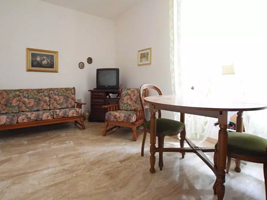 Immagine 3 di Casa indipendente in vendita  in VIA ROMA a Banari