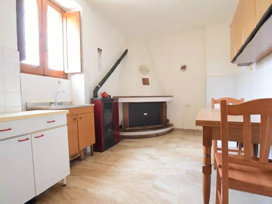 Immagine 9 di Casa indipendente in vendita  in VIA ROMA a Banari