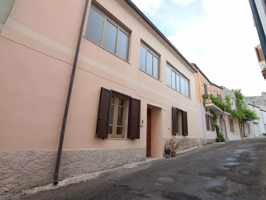Immagine 1 di Casa indipendente in vendita  in VIA ROMA a Banari
