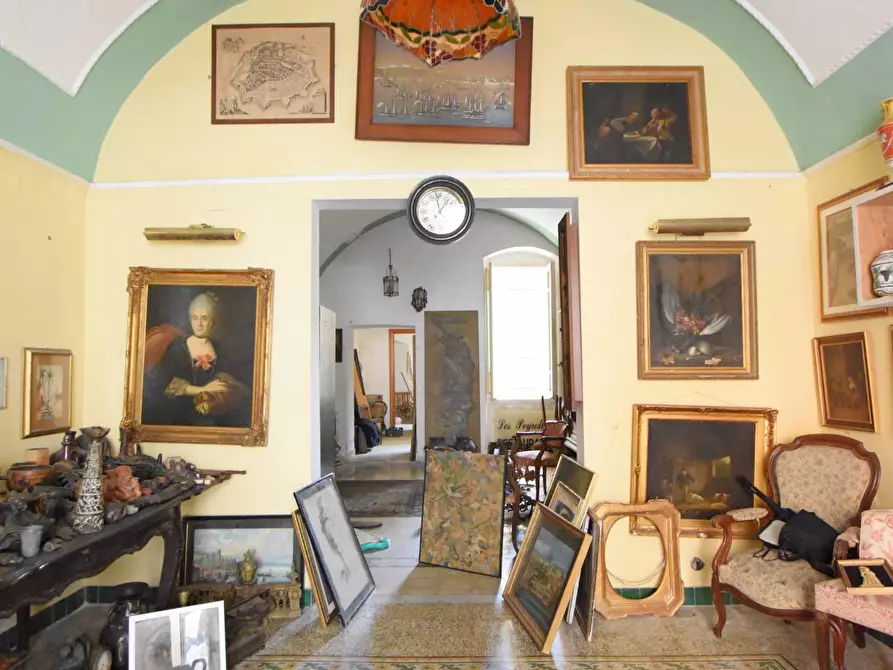 Immagine 3 di Locale commerciale in vendita  in via manno a Sassari