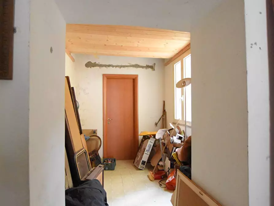 Immagine 7 di Locale commerciale in vendita  in via manno a Sassari