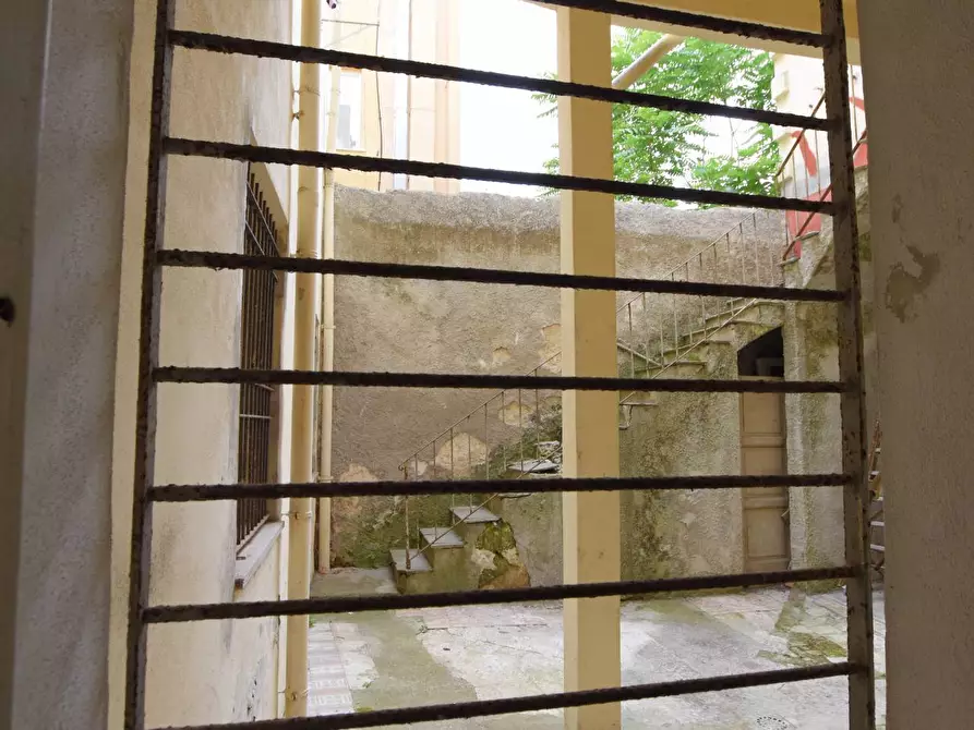 Immagine 8 di Locale commerciale in vendita  in via manno a Sassari