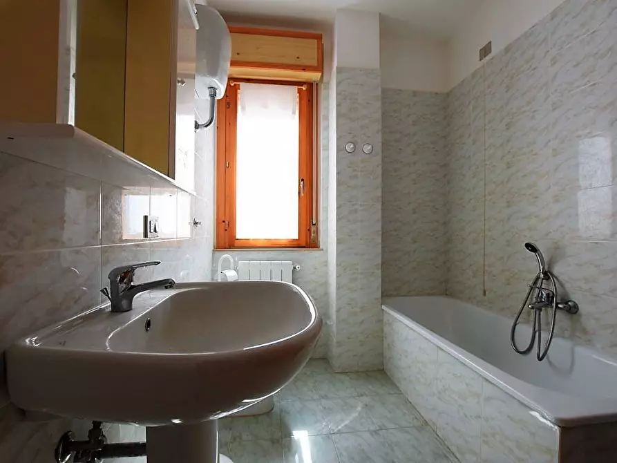 Immagine 10 di Appartamento in vendita  in VIA Montserat a Alghero