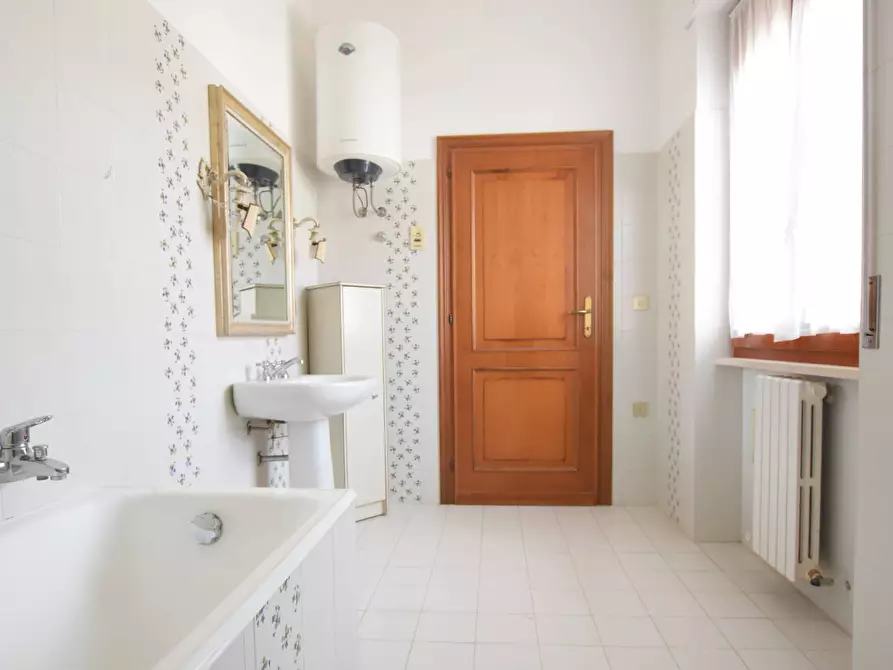 Immagine 8 di Casa indipendente in vendita  in viale Sardegna a Ploaghe