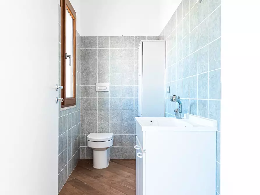 Immagine 23 di Villa in vendita  in Via Verona a Sassari