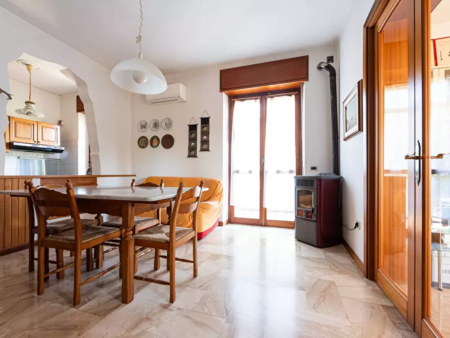 Immagine 27 di Villa in vendita  in Via Verona a Sassari