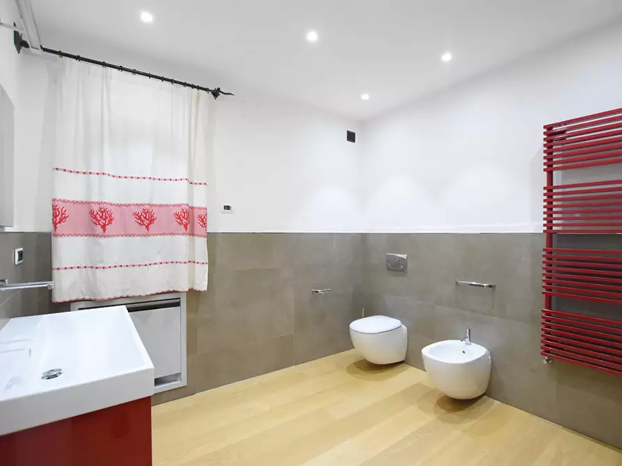 Immagine 10 di Villa in vendita  in regione san francesco a Sassari