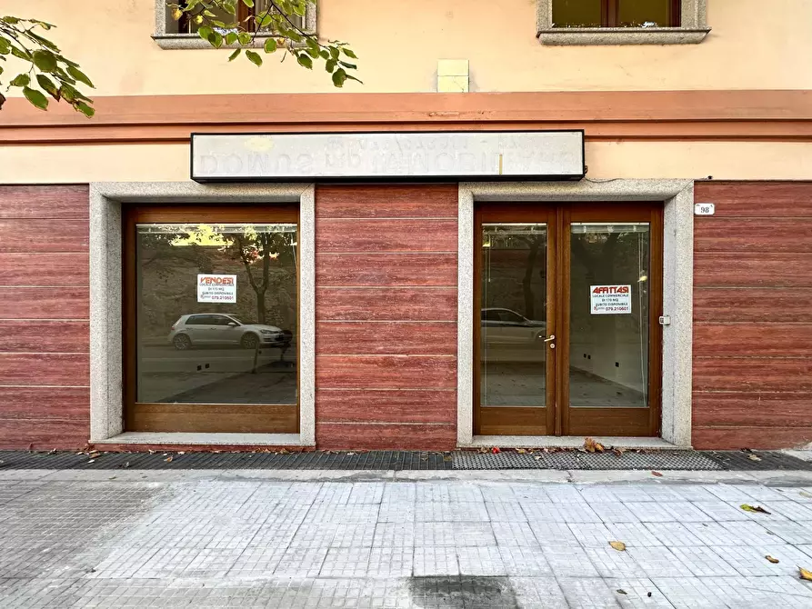 Immagine 1 di Locale commerciale in vendita  in VIALE UMBERTO a Sassari