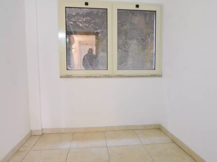 Immagine 18 di Locale commerciale in affitto  in viale Umberto a Sassari