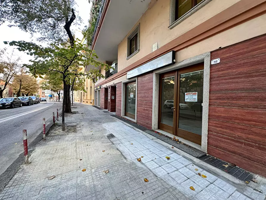 Immagine 23 di Locale commerciale in affitto  in viale Umberto a Sassari