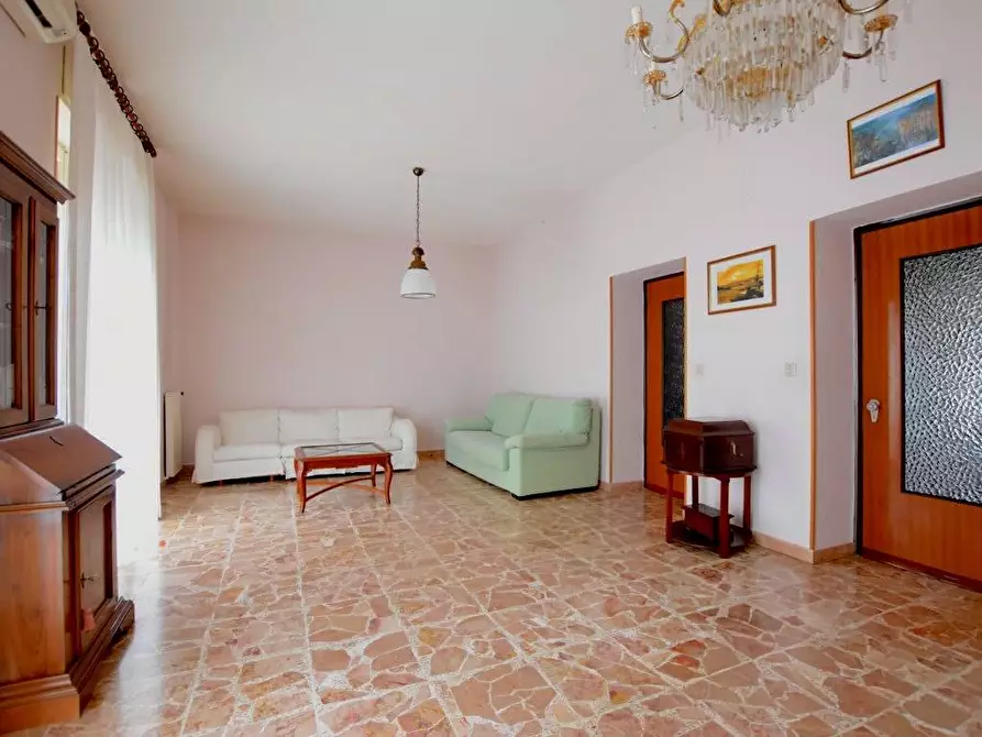 Immagine 3 di Appartamento in vendita  in via Nicolodi a Sassari