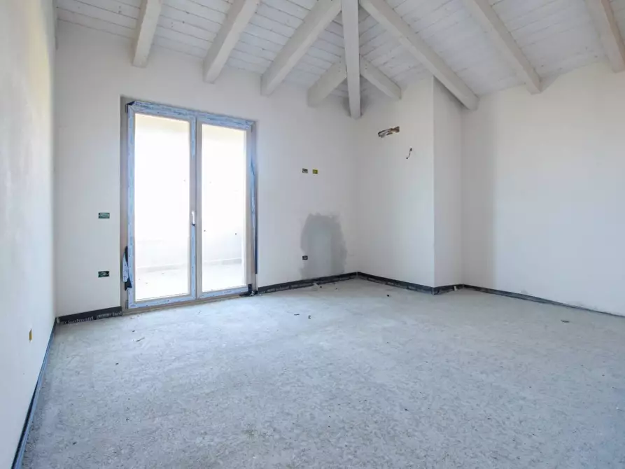 Immagine 9 di Attico in vendita  in via molise a Castelsardo