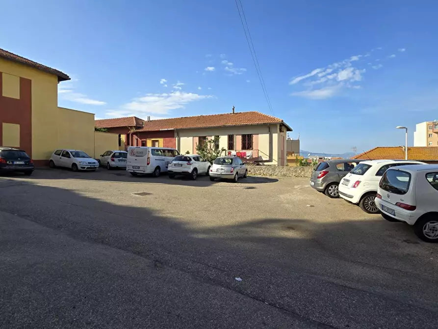 Immagine 28 di Casa indipendente in vendita  in Via S. Dona' a Cagliari