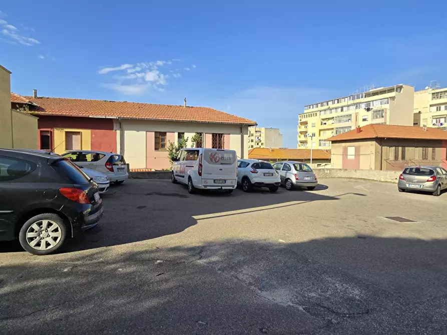 Immagine 30 di Casa indipendente in vendita  in Via S. Dona' a Cagliari