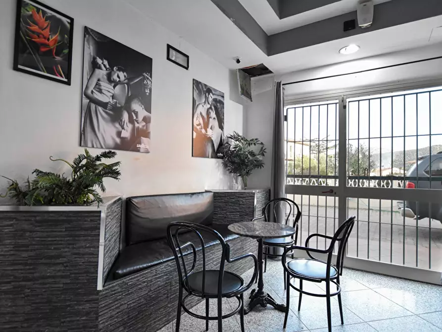 Immagine 9 di Locale commerciale in vendita  in viale Sardegna a Santa Maria Coghinas