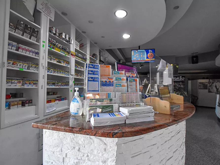 Immagine 13 di Locale commerciale in vendita  in viale Sardegna a Santa Maria Coghinas