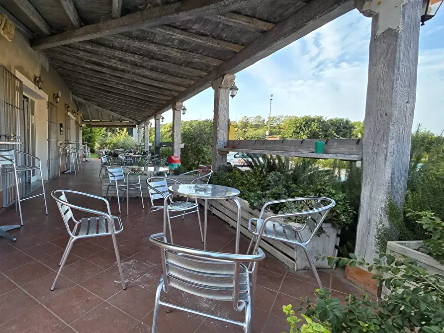 Immagine 24 di Locale commerciale in vendita  in viale Sardegna a Santa Maria Coghinas