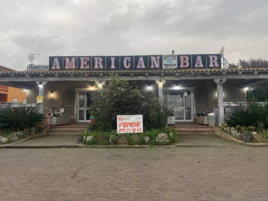 Immagine 2 di Locale commerciale in vendita  in viale Sardegna a Santa Maria Coghinas